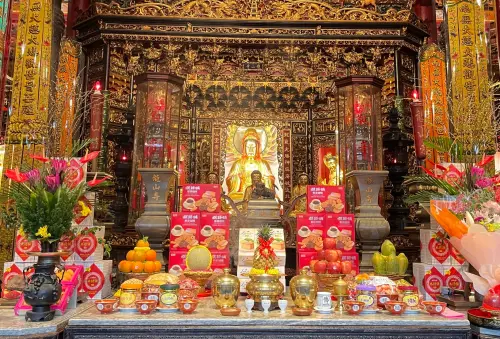 ▲觀世音菩薩生日在每年農曆二月十九，2026年觀世音菩薩誕辰日對應為國曆4月6日。（圖／財團法人台北市艋舺龍山寺臉書）