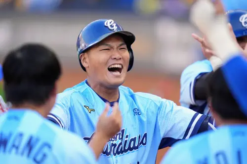 富邦悍將「真的」different了！首戰狂敲17安　8：2擊敗中信兄弟