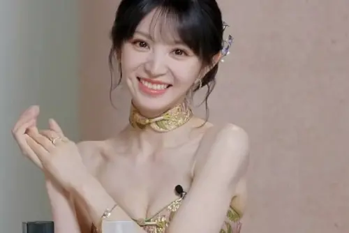 田曦薇被裙子勒出一條肉痕！呼吸困難直播喊卡　粉心疼：真沒必要