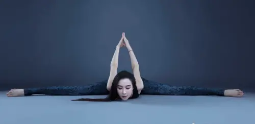 57歲蕭薔參戰《浪姐7》！一字馬趴地拉筋拚了　還打給林志穎求救