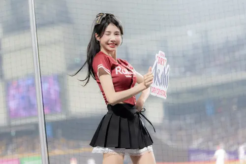 ▲筠熹（如圖）對本季加入的韓籍新成員高佳彬、金佳垠給予高度肯定：「學妹的表現我覺得超棒，她們一定也給自己很大的壓力！」（圖／樂天桃猿提供）