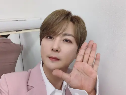 ▲神話成員申彗星在2022年酒駕被判刑後就人間消失，連成員都聯絡不上他。（圖／IG @shinhyesung_official）