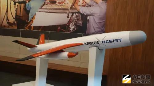 ▲勁蜂四型攻擊無人機。（圖／記者呂炯昌攝）