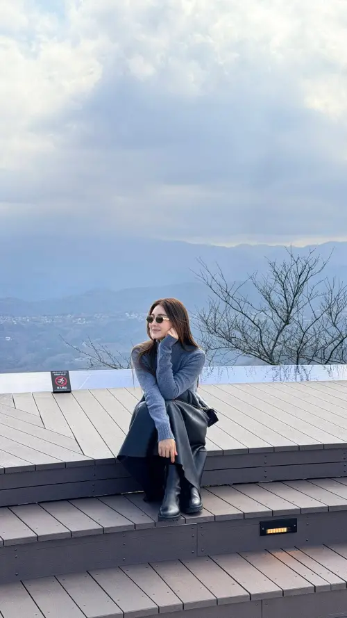 ▲吳亞馨（如圖）當媽後更忙碌，但不忘找到片刻休息的時光，圖為她到日本伊豆旅行。（圖／翻攝自吳亞馨臉書）