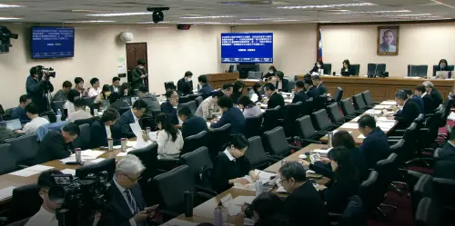 The Foreign Affairs and National Defense Committee reviews the special defense budget. (The Legislative Yuan IVOD)