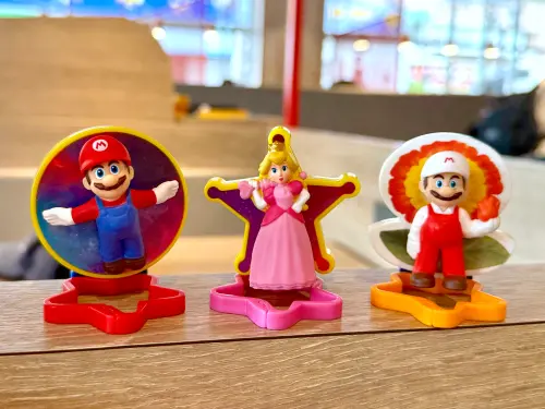 ▲麥當勞瑪利歐公仔實拍，手掌大小質感很不錯。（圖／記者蕭涵云攝）