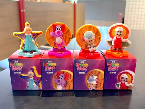 ▲第二波4月8日10:30起開賣4款公仔，左起：羅潔塔公主、凱瑟琳、奇諾比奧、火焰瑪利歐。（圖／記者蕭涵云攝）