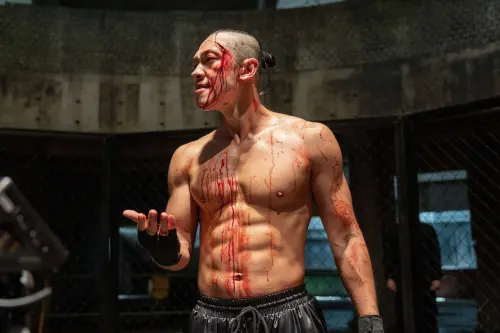 ▲Rain在近期上線的影集《獵犬2》中，首度挑戰出演反派。（圖／Netflix）