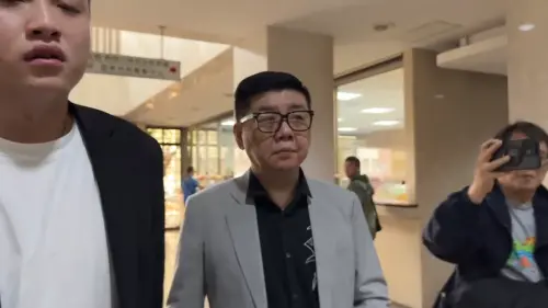 ▲天道盟盟主「鐵霸」曾盈富出庭不認罪，他說只有透過弟弟去關心廖承豪，不清楚案發現場的情形。（圖／民眾提供）