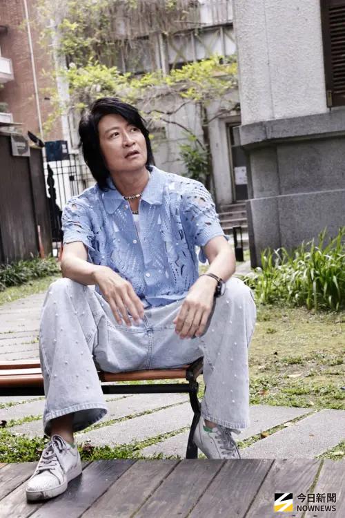 ▲游鴻明（如圖）今年開啟《敵不過想念》演唱會巡演，之前台北站已完售，加開高雄巨蛋一場。（圖／記者吳翊緁攝影）