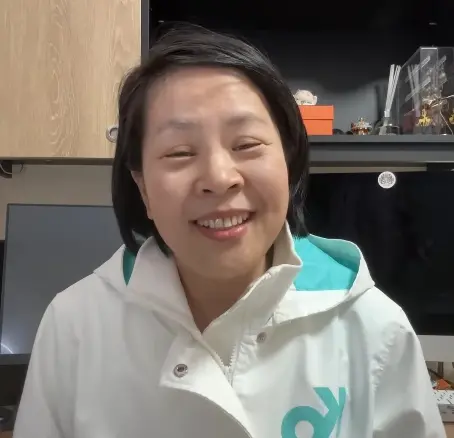 李貞秀又直播爆「拿一堆人身分證影本」張育萌：根本不定時炸彈