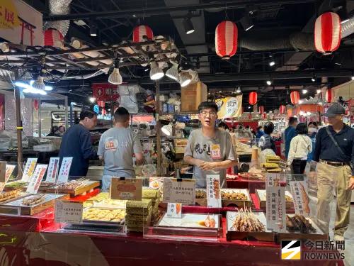 ▲「春季日本商品展」搶先於今(31)日在10樓天空劇場開展，首日即吸引人潮湧現。（圖／記者金武鳳攝，2026.3.31)