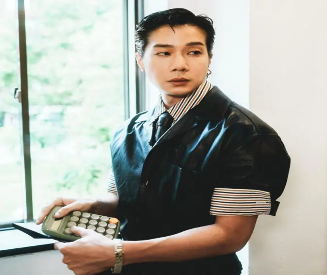 ▲金鐘視帝「薛仕凌」因涉逃兵又否認犯罪，前後說詞反覆，新北地檢署認定不構成自首，並求處重刑。（圖／翻攝自臉書）