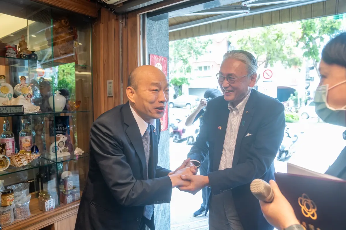 ▲中國以勾連台獨分裂勢力等理由制裁日本眾議員古屋圭司（右），郭國文表示韓國瑜與國民黨昔雙方交流喊「台日友好」，如今集體沉默。（圖／翻攝自立法院網站）