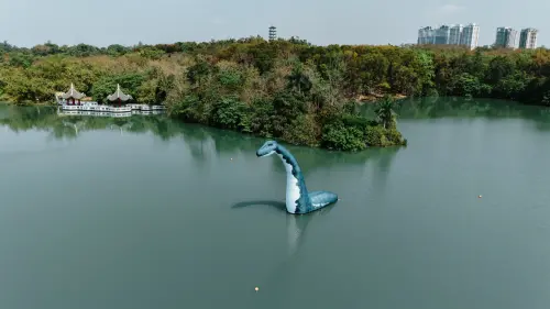 高雄兒童節驚喜彩蛋！大型史前巨獸現蹤澄清湖