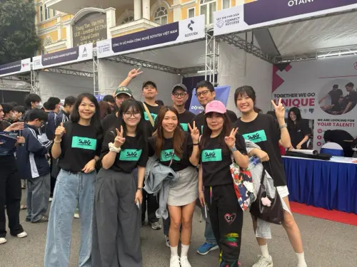 ▲現場攤位吸引大量頂尖學子駐足。（圖／SWAG 提供）