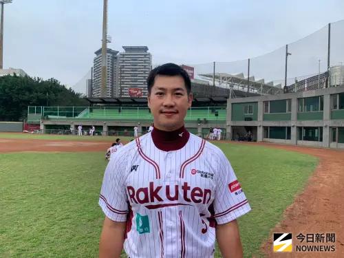 梁家榮二軍復健賽打擊手感火燙！膝傷持續好轉　守備是最後關卡