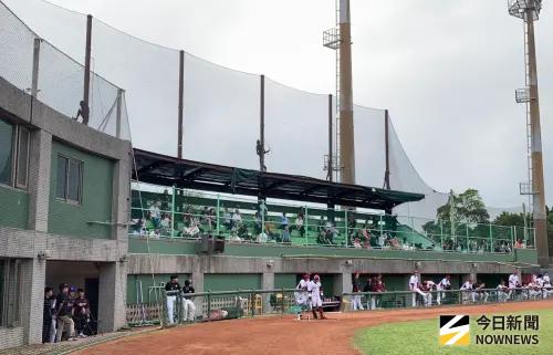 ▲昨日在桃園副球場，樂天桃猿二軍交手味全龍二軍，不少球迷入場觀賽。（圖／記者陳柏翰攝,2026.3.31）