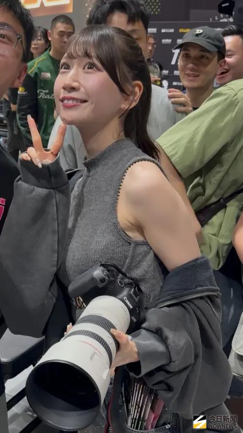 ▲桃色革命成員之一的志柿じゅみ，多次來台拍攝啦啦隊影片，並且已經參加樂天女孩選秀。（圖／記者張一笙攝）