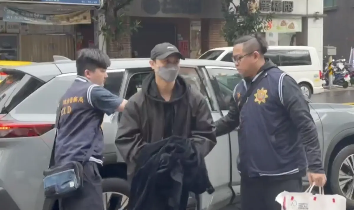 ▲藝人「王子」涉閃兵今天遭拘提。（圖／警方提供）