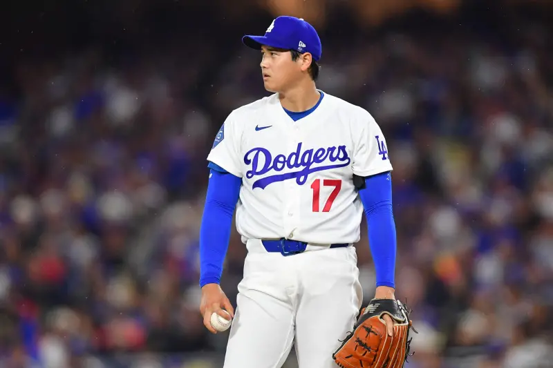 大谷翔平濕身奮戰身陷泥濘投手丘　球迷看轉播急跳腳：好危險！