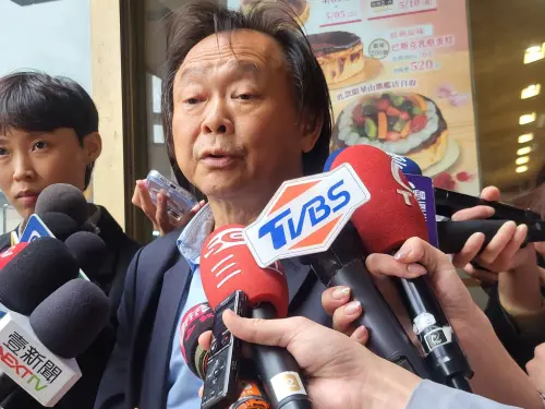 法庭直播戳到柯文哲弱點！王世堅喊：我太太也跪著打掃地板