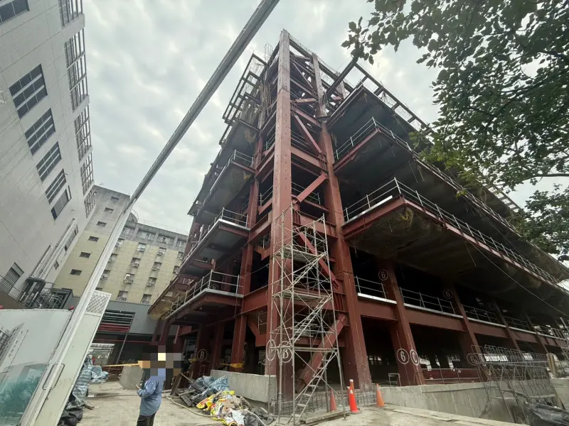 衛福部台北醫院新建工程爆意外！35歲工人「5F→1F墜樓」重摔身亡