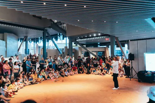 ▲集結魔幻泡泡、魔術、小丑、特技與馬戲等多元內容，四天共12場次，打造適合親子共遊的藝術假期。（圖／新北文化局提供）