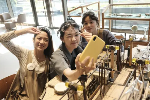 ▲台北士林萬麗酒店攜手在地文創「KINJO草山金工」推出住房專案。（圖／台北士林萬麗酒店提供https://www.renaissancetaipei.com/）