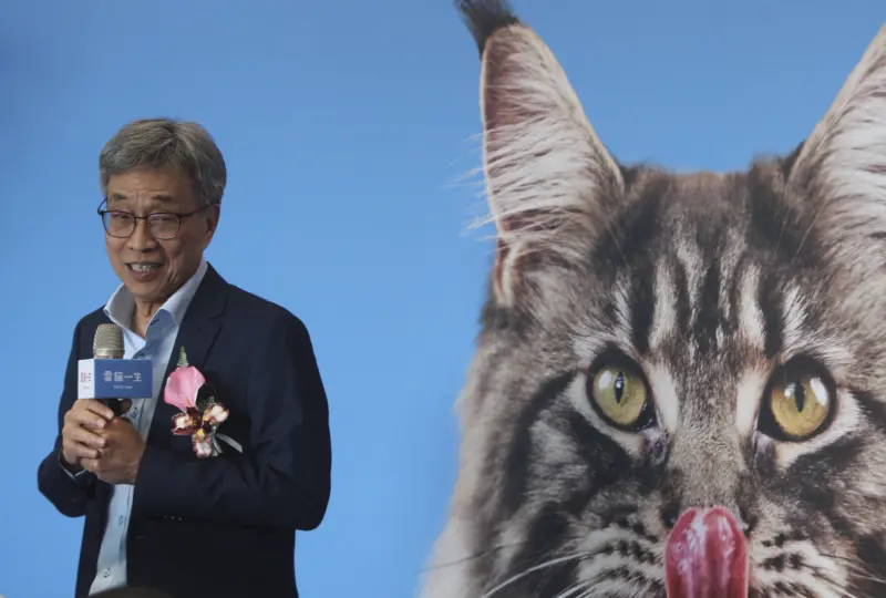 ▲陳駿季致詞表示,去年人類嬰兒出生率約10萬多人,但貓狗寵物登記數量是25萬隻,由此可見現代社會真的把貓跟狗當作自己的「毛小孩」。(圖/記者鍾泓良攝影)