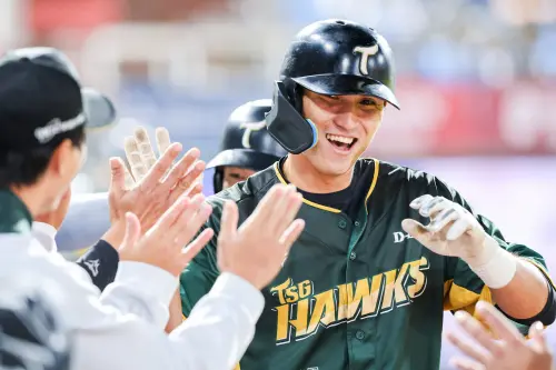 陳文杰相隔568天再度炸裂！歷經骨折球季報銷　敲出台鋼本季首轟