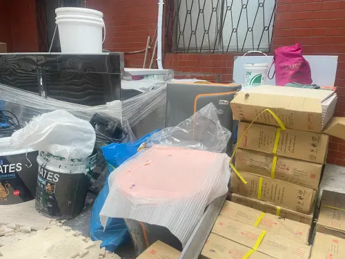 ▲受害的不只林姓屋主，磁磚、木地板等建材老闆也收不到貨款。（圖／住保會提供）