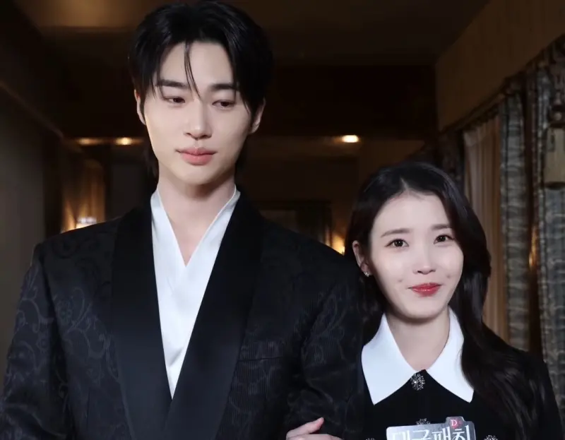 IU邊佑錫喊「我們結婚了」非愚人節畫面再流出　男生2關鍵迷倒她