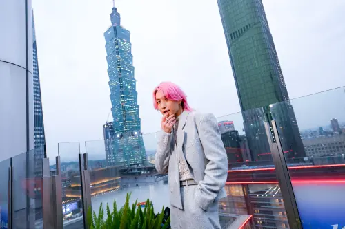 佐久間大介狂背中文喊Snow Man目黑蓮　挑戰木村拓哉做台灣小籠包