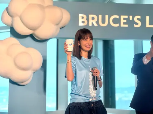 賈永婕喊不想上班！親口認了「立法院備詢偷摸魚」：我都在滑手機