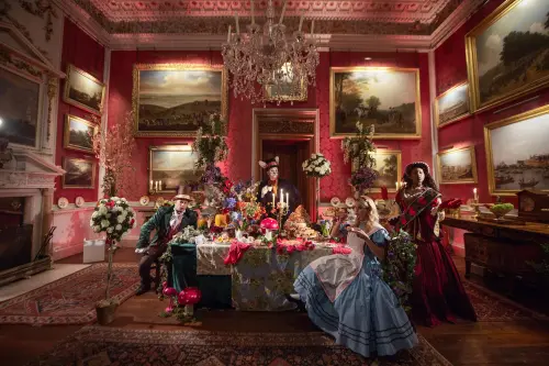 ▲周杰倫在古堡裡造景、聘用演員，超級華麗的排場向昆凌求婚，首次在新歌〈I do〉MV公開。（圖／杰威爾提供）