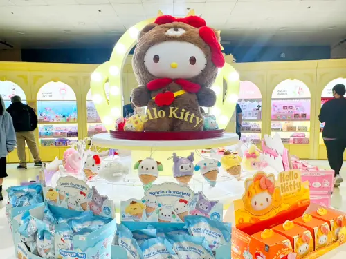 Hello Kitty現蹤台北地下街辦茶會！「花茶舞會」快閃店夢幻開幕
