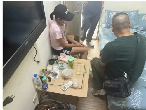 販毒鴛鴦選址中華夜市套房經營「毒品雜貨店」