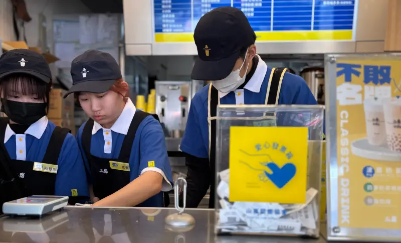 50嵐最強店員全台僅20人！穿黑金圍裙超稀有　 眾揭內幕：很難考