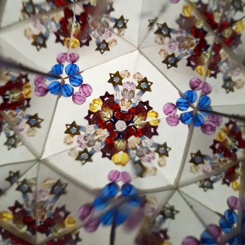 ▲科教館針對兒童節推出萬花桶DIY活動。（圖／取自科教館GO好玩臉書）