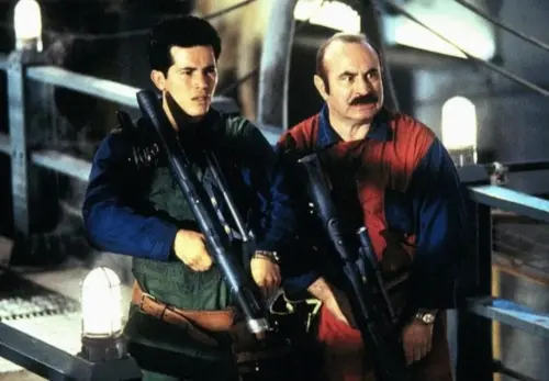 《超級瑪利歐銀河電影版》大賣！33年前真人版黑歷史　主演都嫌棄