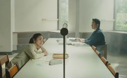 ▲直到拍完在圖書館裡的第一顆鏡頭，沈可尚才放下了第一次拍劇情片的緊張感。（圖／風起娛樂提供）