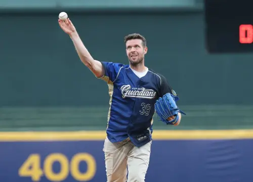 老隊友林哲瑄本週引退！羅力喊話千萬「不要哭」：他值得這份榮耀