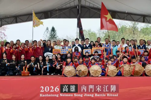 連假出遊東高雄　高雄內門宋江陣4/4最終決賽7強搶冠