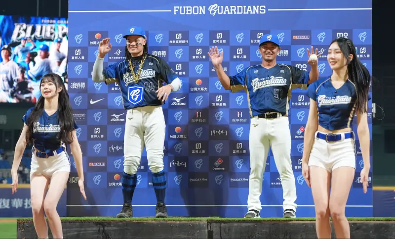 富邦悍將主場開幕戰逆轉勝！後藤光尊超滿足　與張育成大跳MVP舞