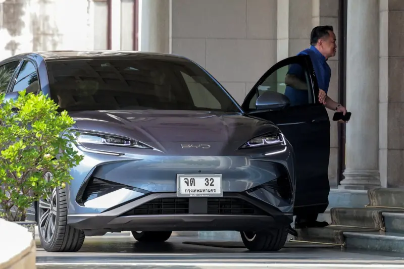 泰國總理親自「帶貨」！棄豪車改開比亞迪　成電動車最強推銷員