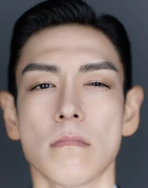 ▲T.O.P.新歌〈OVAYA〉表示，曾愛過BIGBANG，但現在要走自己的路。（圖／IG@ttt）