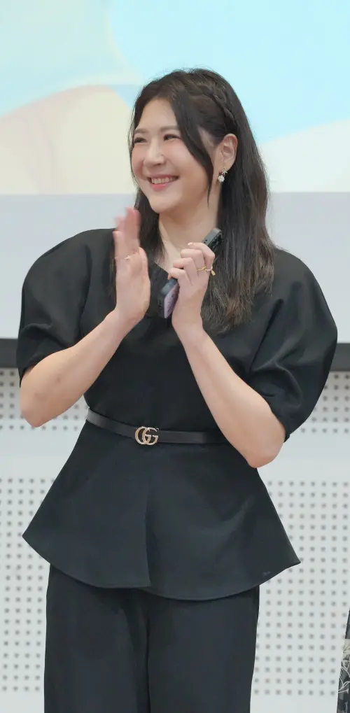 ▲鄭亦真（如圖）送給女兒「小桃」市值181萬的台積電股票。（圖／藝起發光Ｘ蒙福教會提供）