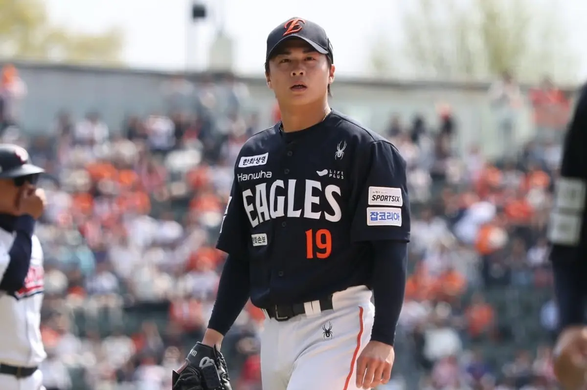 ▲韓華鷹總教練金卿文（Kim Kyung-moon）特別點名讚賞台灣左投王彥程，稱其一夫當關的優質先發表現，是球隊能迅速擺脫三連敗陰霾、重新找回贏球節奏的核心關鍵。（圖／取自韓華鷹官方IG）