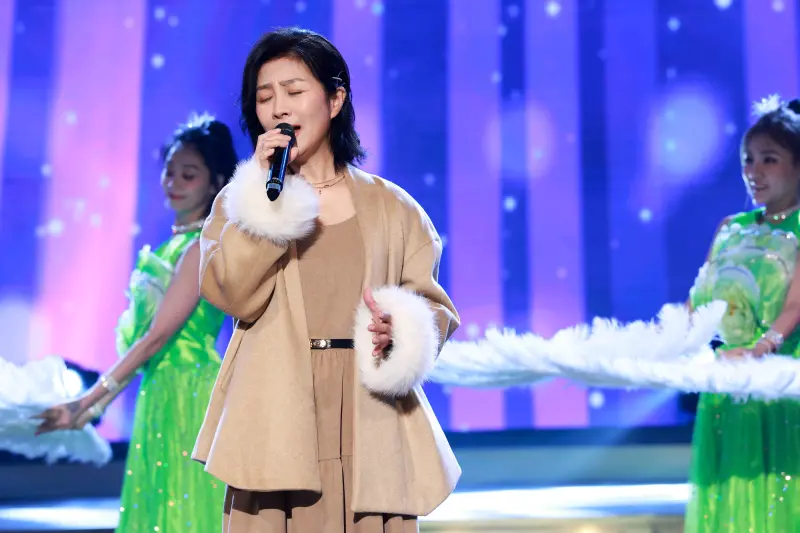 方文琳開金口！喉嚨受傷封麥10多年　登《冰冰Show》合作黃西田